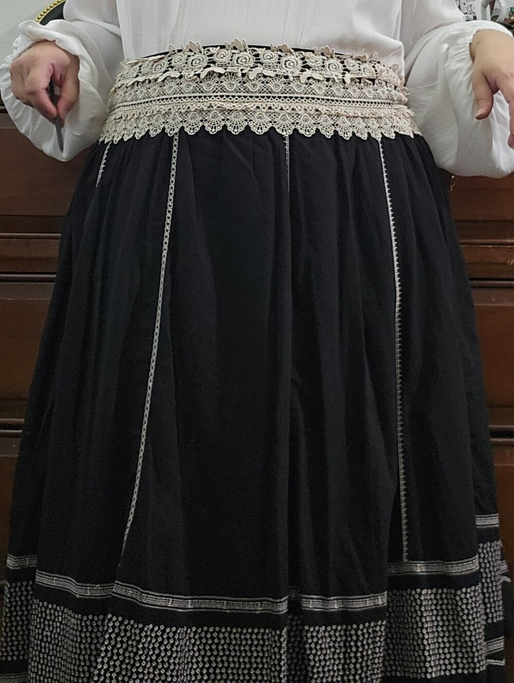 Peter Nygard Black Midi Skirt with Cream Embroidery